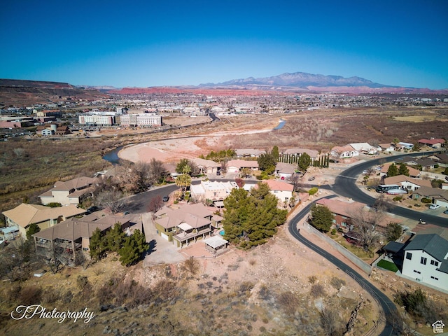 bird's eye view featuring a mountain view