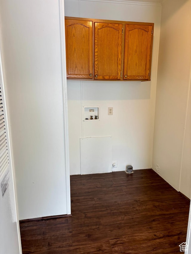 260 S 300 E, Heber City, UT 84032 - laundry room with wood finished floors, washer hookup, and cabinet space