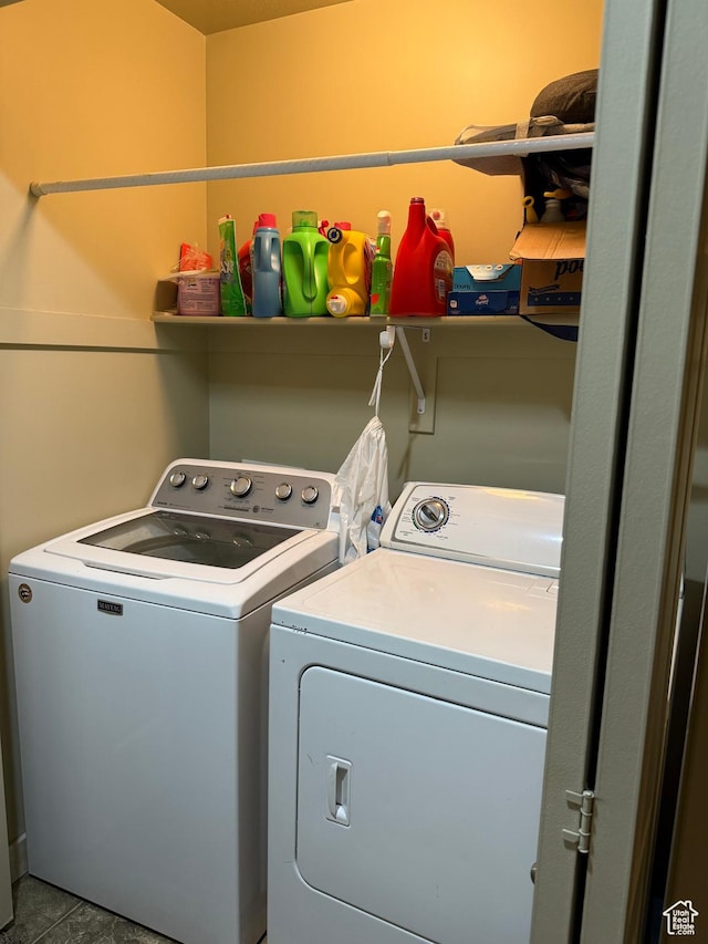 2044 N Evans Cove Loop W, Layton, UT 84041 - laundry room with laundry area and washing machine and clothes dryer