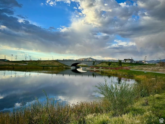 11283 S Willow Walk Dr W, South Jordan, UT 84009 - water view