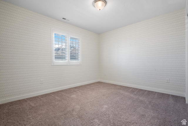 621 W 950 S, Springville, UT 84663 - carpeted empty room with wallpapered walls, baseboards, and visible vents