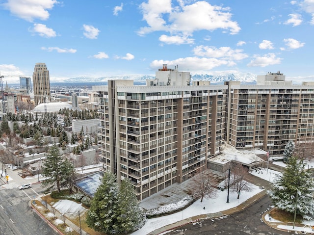 241 N Vine St W Unit 1101E, Salt Lake City, UT 84103 - view of snow covered building