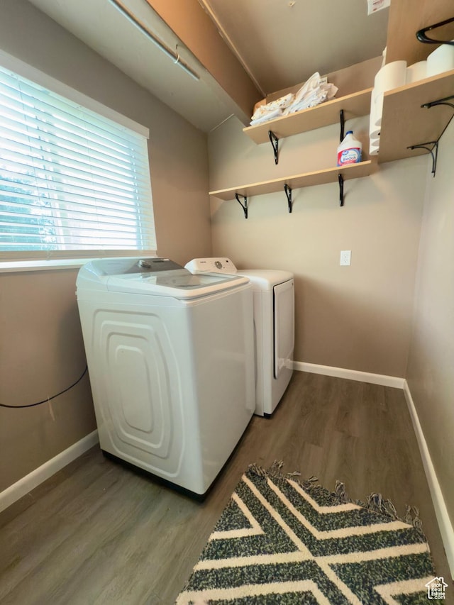 1460 E Amalfi Ave, Sandy, UT 84093 - clothes washing area featuring wood finished floors, separate washer and dryer, and baseboards