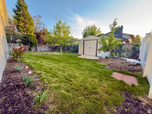 1460 E Amalfi Ave, Sandy, UT 84093 - view of yard with a shed and an outdoor structure