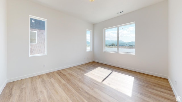 1266 S Sawmill Blvd Unit 3-303, Heber City, UT 84032 - spare room featuring light hardwood / wood-style floors