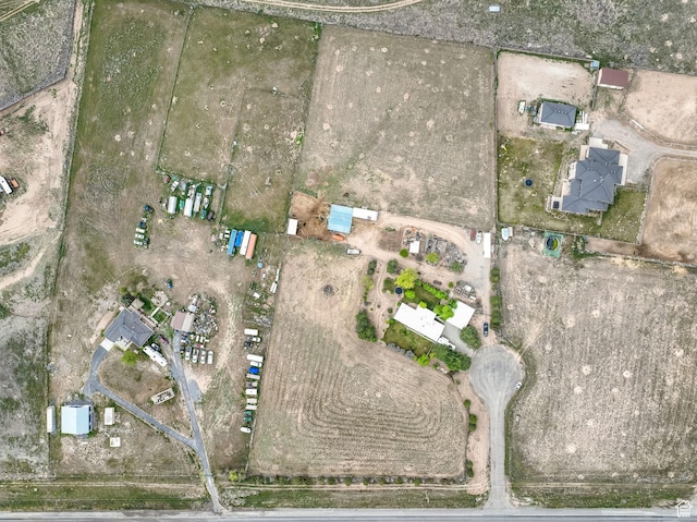 aerial view of property and surrounding area