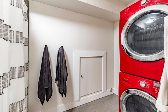 426 E Creekside Cir Unit E, Murray, UT 84107 - laundry area with stacked washer and clothes dryer
