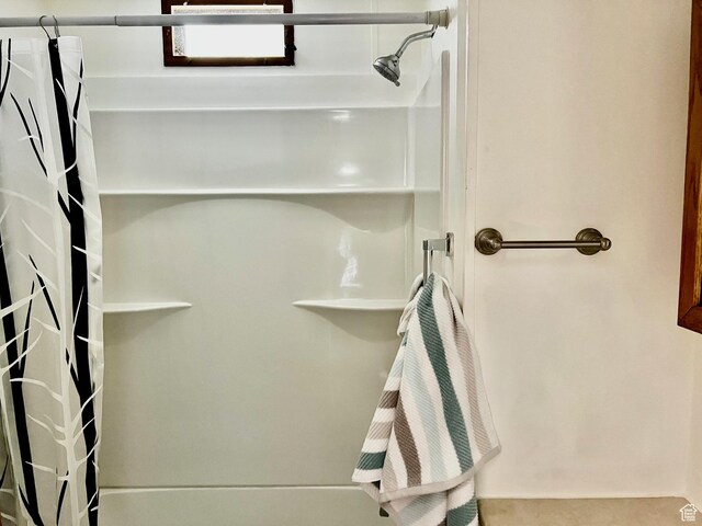 1160 E Telegraph St Unit 213, Washington, UT 84780 - bathroom featuring curtained shower
