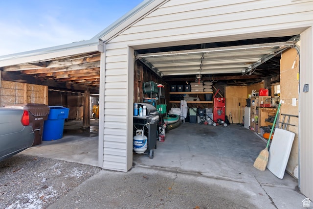7581 S Birch St, Midvale, UT 84047 - view of garage