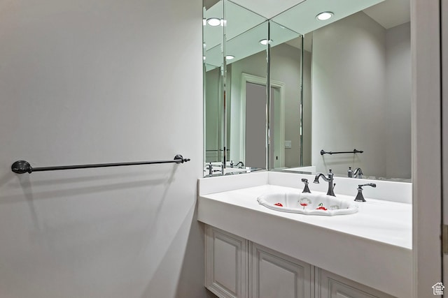 5845 Kerry Cir, Murray, UT 84107 - bathroom with vanity