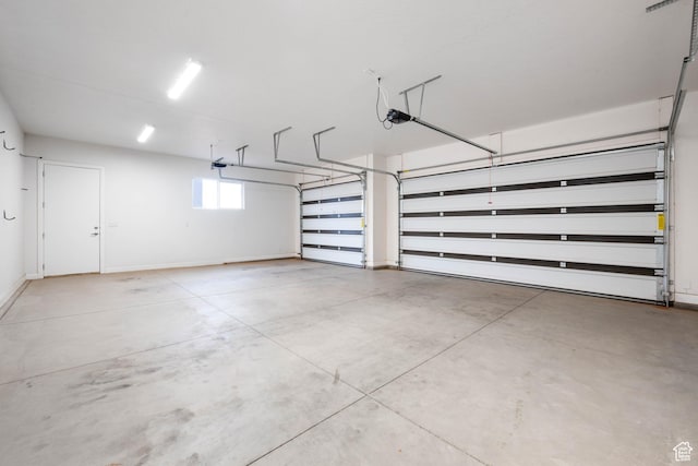 617 W 280 S, Ivins, UT 84738 - garage with a garage door opener