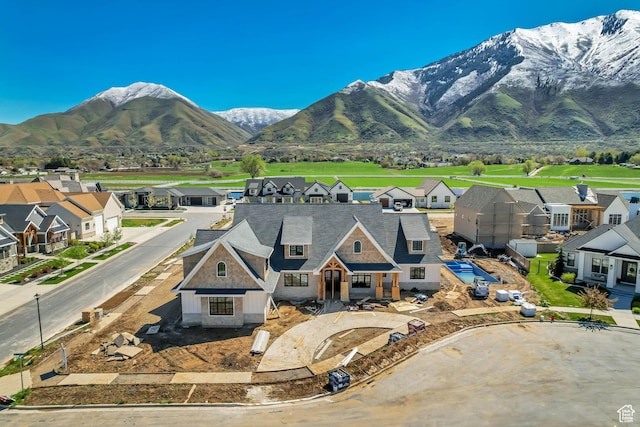 property view of mountains featuring a residential view