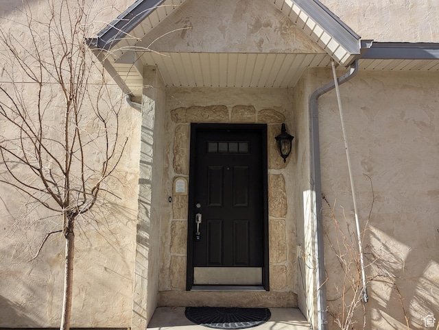 3006 E Somerset Dr, Spanish Fork, UT 84660 - doorway to property featuring stucco siding