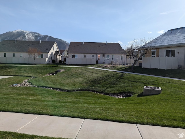 3006 E Somerset Dr, Spanish Fork, UT 84660 - exterior space with a mountain view and fence