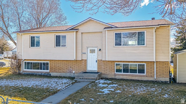 1125 N Trinnaman Ln, Lehi, UT 84043 - view of split foyer home