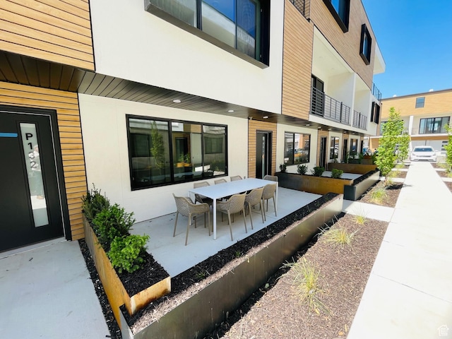 view of patio / terrace featuring outdoor dining area