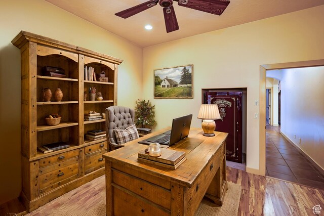 865 Seminole Way S, Washington, UT 84780 - home office featuring recessed lighting, baseboards, wood finished floors, and ceiling fan