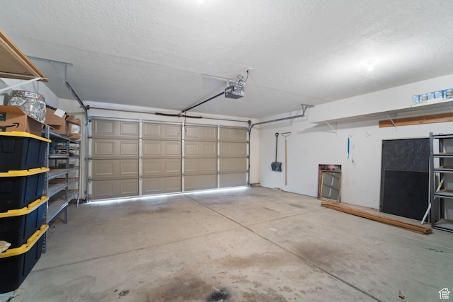 131 S 1900 W Unit U2, Lehi, UT 84043 - garage with a garage door opener