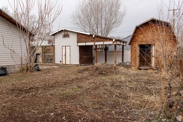 view of outdoor structure