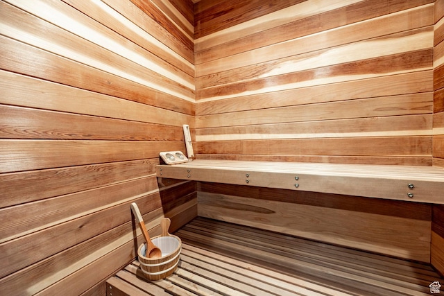 2845 S Wood Hollow Way, Bountiful, UT 84010 - sauna with wood walls