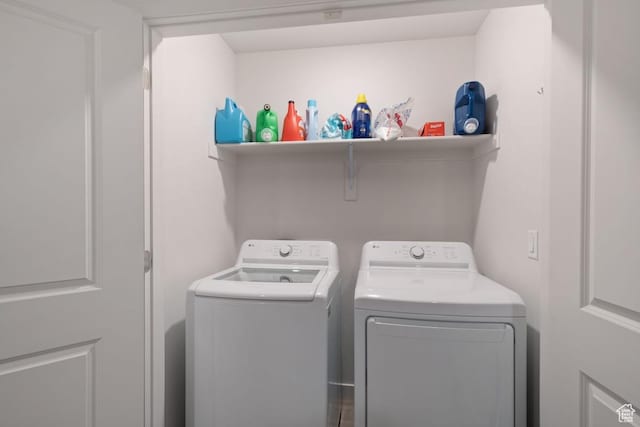 3788 W Soft Whisper Way, Herriman, UT 84096 - laundry room with washing machine and clothes dryer