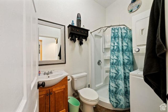 992 N 2050 E, St George, UT 84770 - bathroom with toilet, vanity, and a shower with shower curtain