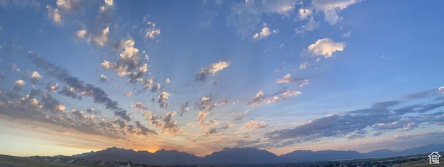 1982 N Red Yearling Dr, Saratoga Springs, UT 84045 - details featuring a mountain view