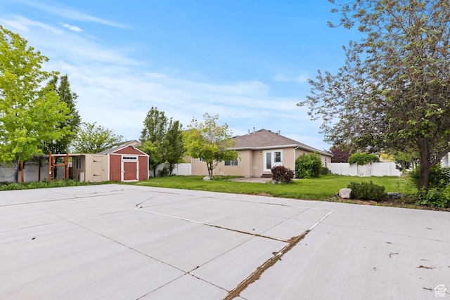 298 Beaumont Dr, Kaysville, UT 84037 - view of front of property featuring a shed and an outbuilding
