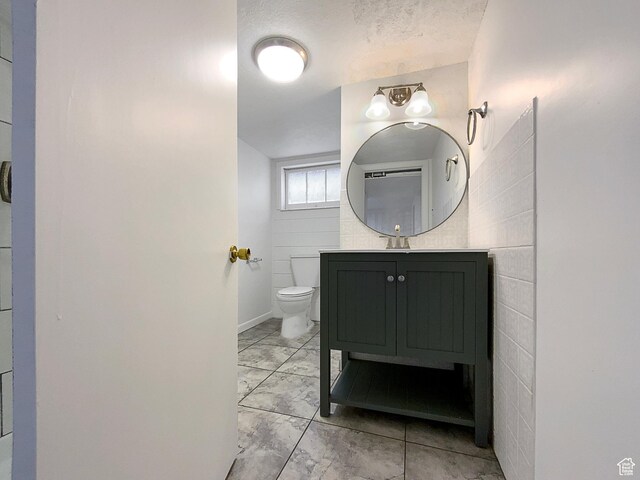 2943 S 400 W, Bountiful, UT 84010 - bathroom featuring vanity and toilet
