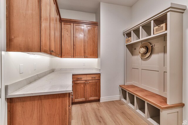 38 S 1840 W, St George, UT 84770 - mudroom featuring baseboards and light wood finished floors