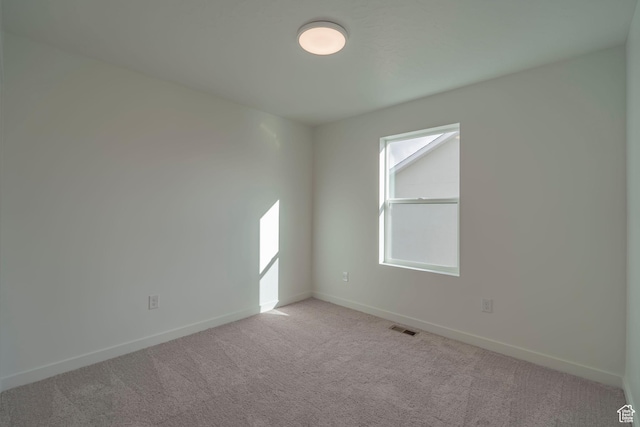 1686 N 800 W, Salem, UT 84653 - unfurnished room featuring baseboards and light colored carpet