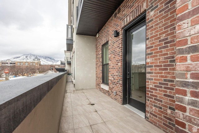 2250 E Murray Holladay Rd Unit 205, Holladay, UT 84117 - balcony featuring a mountain view