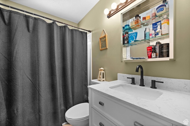 2337 W 2075 N, Clinton, UT 84015 - full bath featuring vanity and curtained shower
