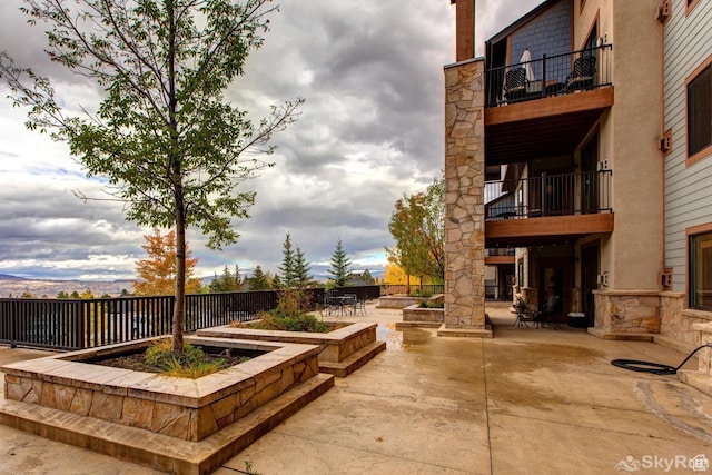 2653 W Canyons Resort Dr Unit 226, Park City, UT 84098 - surrounding community featuring outdoor dining area, a patio, and fence