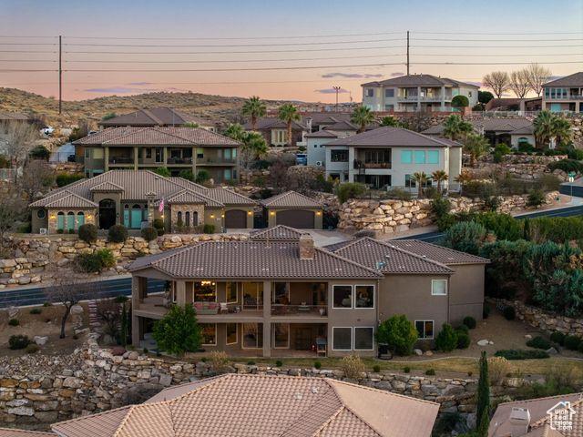 bird's eye view featuring a residential view