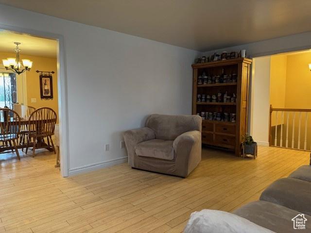 1305 W Pinewood Dr, Taylorsville, UT 84123 - photo 9
