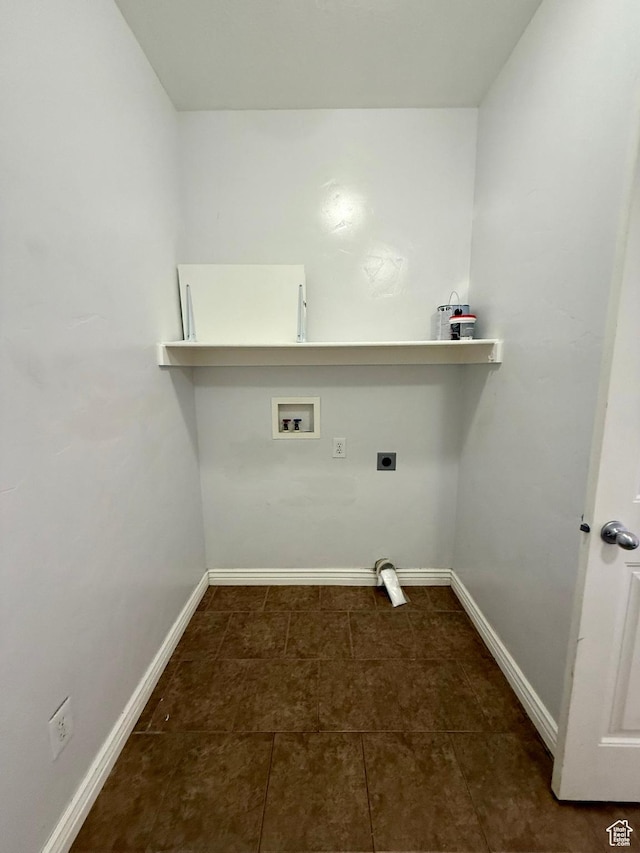 washroom featuring washer hookup, laundry area, baseboards, and electric dryer hookup