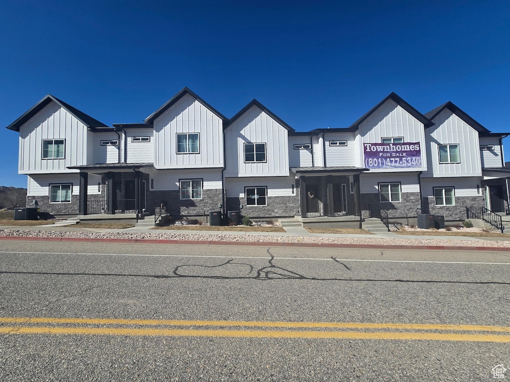 7870 S 2700th St E, South Weber, UT 84405