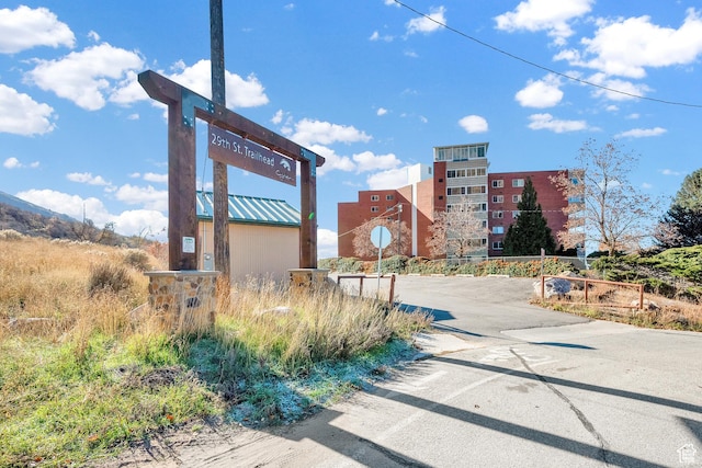 view of home's community