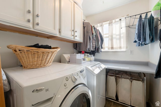 1446 E Murdock Dr S, Pleasant Grove, UT 84062 - laundry area featuring washing machine and dryer and cabinet space