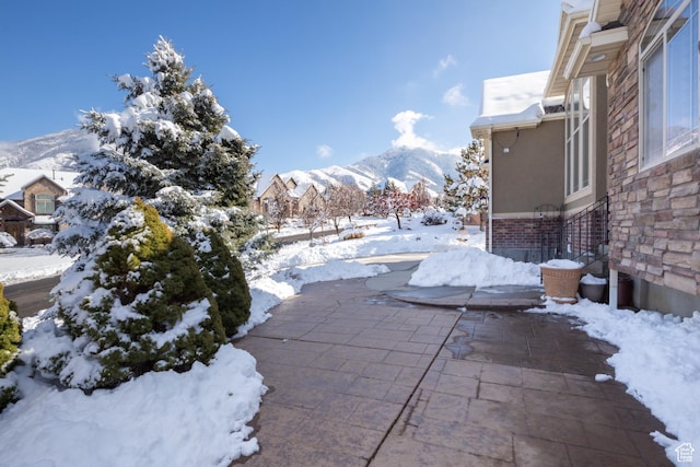 exterior space featuring a mountain view
