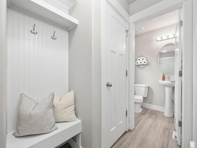 1463 S Lake View Terrace Rd, Saratoga Springs, UT 84045 - mudroom featuring light wood-type flooring and baseboards