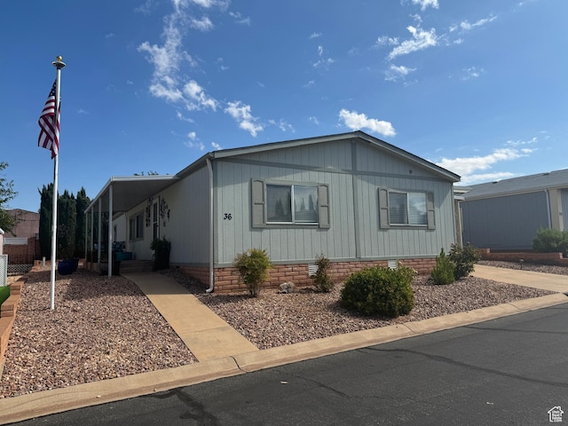 1526 N Dixie Downs Rd N 36, St George, UT 84770 - manufactured / mobile home featuring crawl space