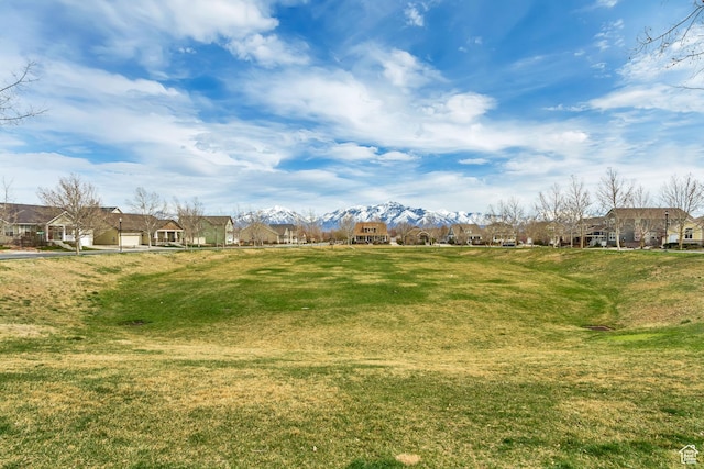 view of yard featuring a residential view