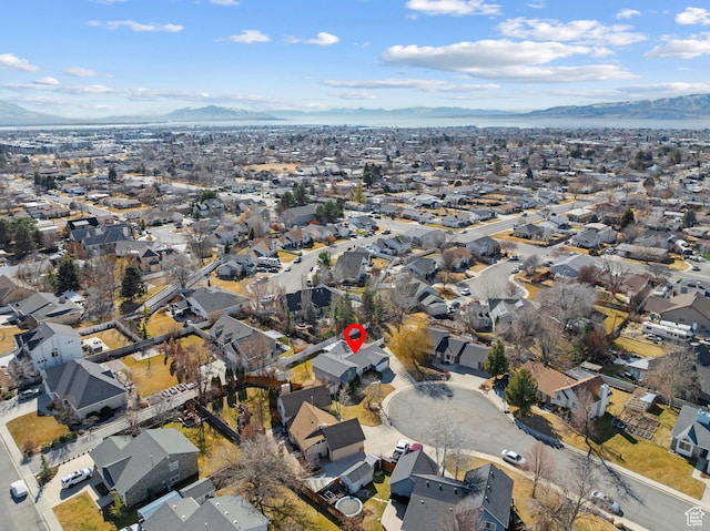 birds eye view of property featuring a residential view and a mountain view