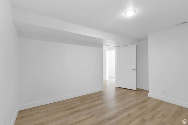 680 E 525 N, Providence, UT 84332 - spare room with visible vents, baseboards, light wood-type flooring, and recessed lighting