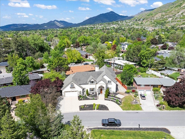 bird's eye view featuring a mountain view