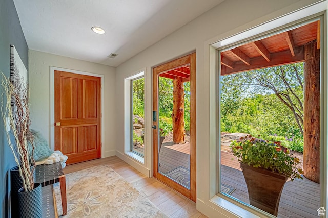 4414 Hidden Cove Rd, Park City, UT 84098 - foyer with light wood-style floors and recessed lighting