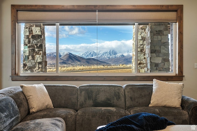 3203 E Kings Crest Ct, Heber City, UT 84032 - interior space with a mountain view