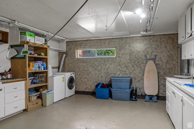 1502 S 325 W, Hurricane, UT 84737 - below grade area featuring a garage and washing machine and clothes dryer